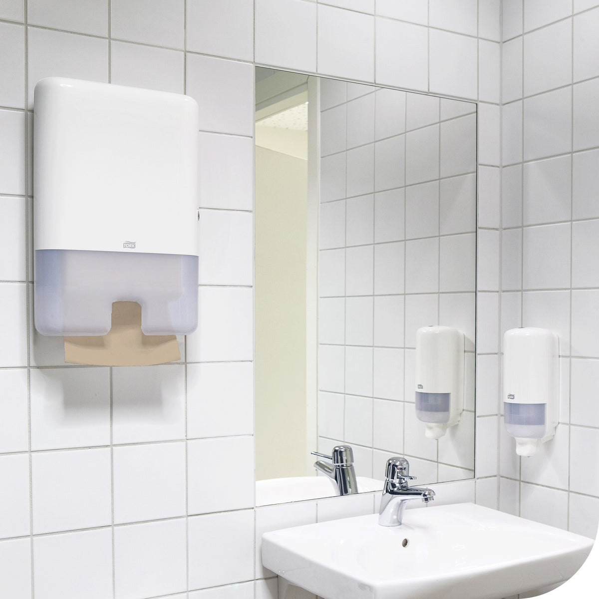 Tork Xpress® Soft Natúr Multifold kéztörlő – 130299