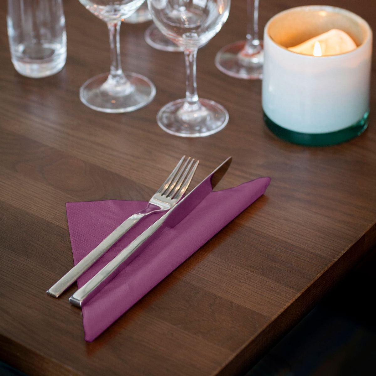 Tork Soft bíbor Lunch szalvéta – 477865